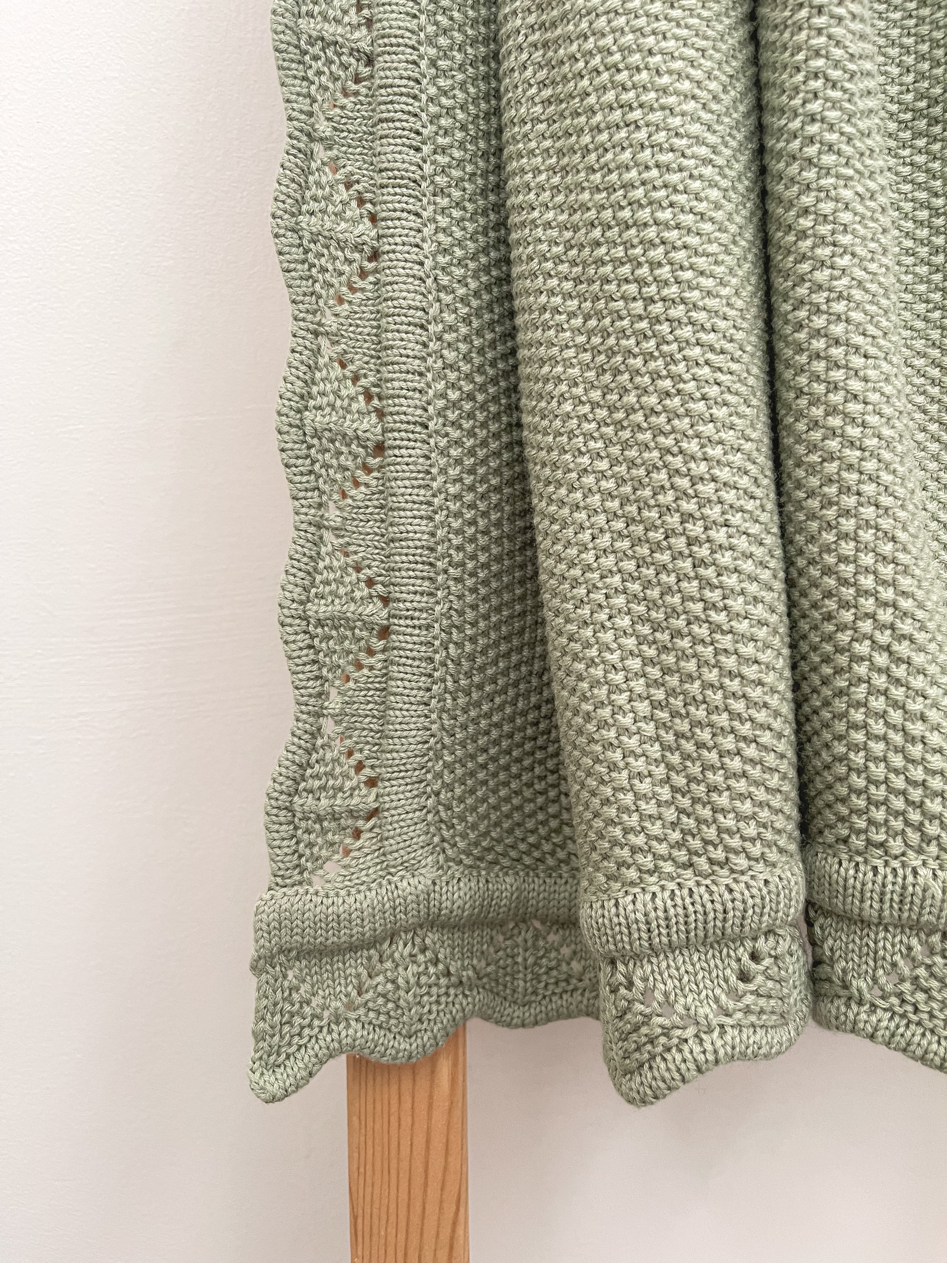 Moss Knitted Blanket